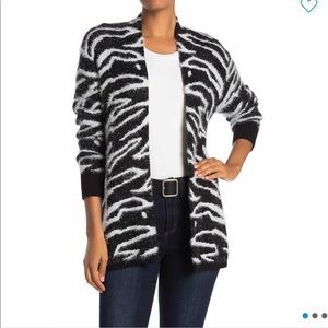 Susina Monochrome Zebra Pattern Cardigan